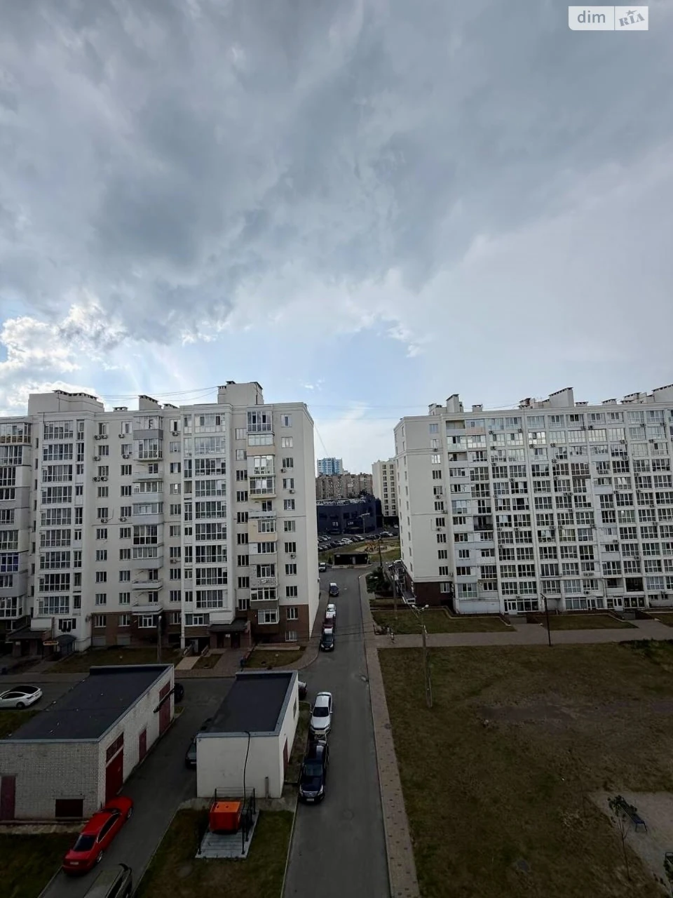 Продаж Квартира Масани