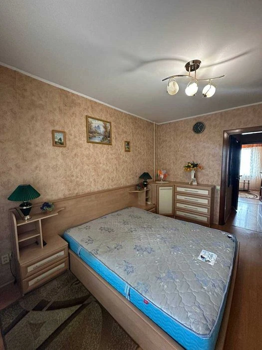 Р-н Градецький,Простора 3 кімнатна 67м2 з ремонтом та меблям