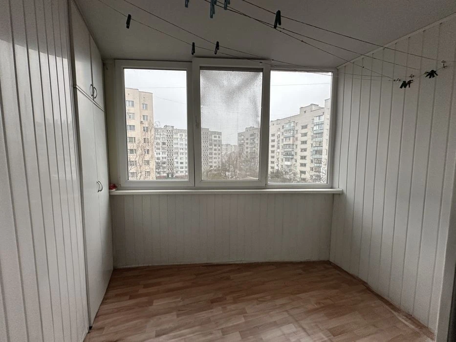 Р-н Градецький,Простора 3 кімнатна 67м2 з ремонтом та меблям