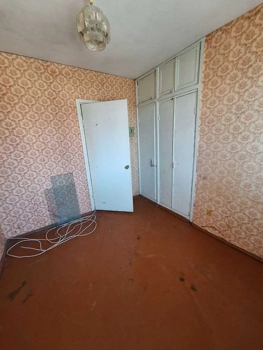 Продам 3 кімнатну квартиру в районі Танку.