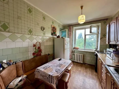 Трикімнатна квартира,67м2,чешка,житловий стан,Сертифікат(NN)