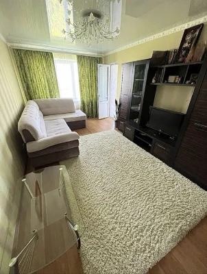 Продаж 3–кім квартири, вул.Соборності, 24. Будинок з ОСББ