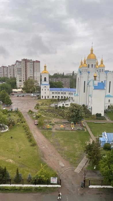 Продаж 3-х кімнатної квартири, ринок Нива