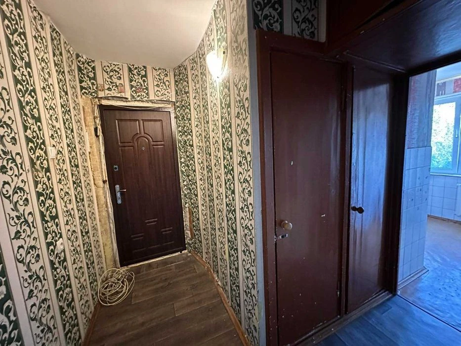 Продаж затишної 2 кімн кв-ри по вул Льотній, 11а навпроти ма