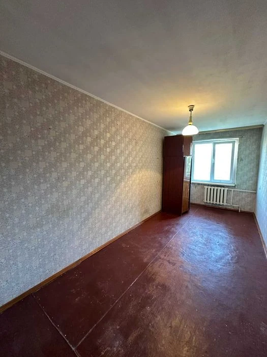 Продаж затишної 2 кімн кв-ри по вул Льотній, 11а навпроти ма