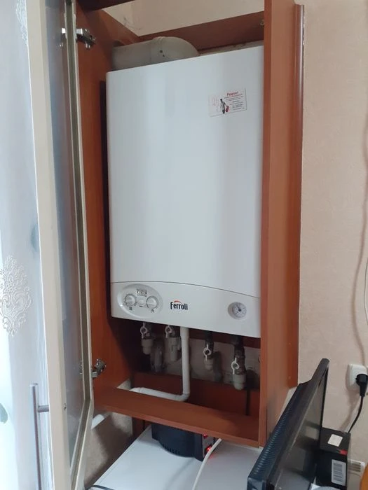 Продам 2х комн ЗАЗ.  55м2 \АВТОНОМКА\