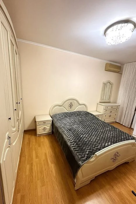 Власник!Продам 4 кімнатну квартиру своє Укриття з квартири