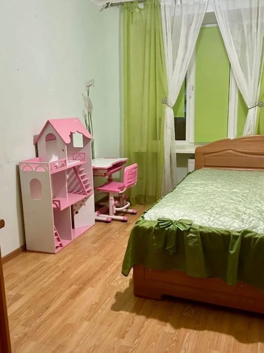 Власник!Продам 4 кімнатну квартиру своє Укриття з квартири