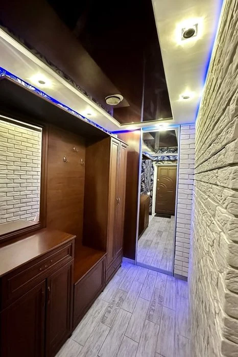Власник!Продам 4 кімнатну квартиру своє Укриття з квартири