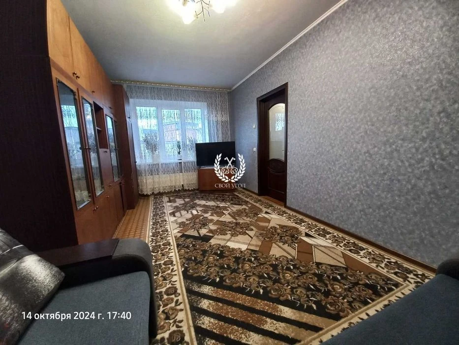 Продам 4-х кімнатну квартиру в Чернігові ( вул. Незалежності