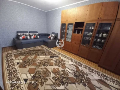 Продам 4-х кімнатну квартиру в Чернігові ( вул. Незалежності