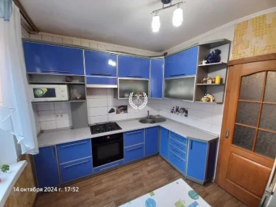 Продам 4-х кімнатну квартиру в Чернігові ( вул. Незалежності