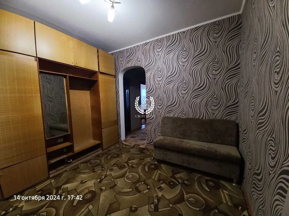 Продам 4-х кімнатну квартиру в Чернігові ( вул. Незалежності