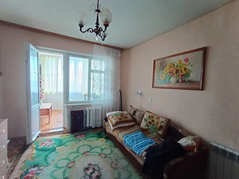 3-кімнатна, вул.Доценко