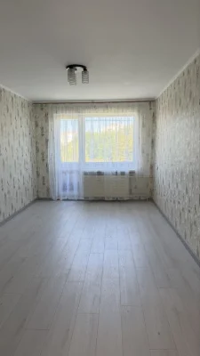 Продам двух комнатную квартиру ул. Космонавтов