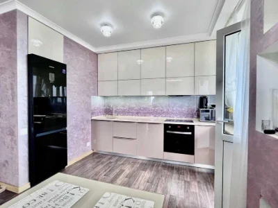 ПРОДАЖ великої 2-кімнатної квартири в Центрі міста (Іпотека/