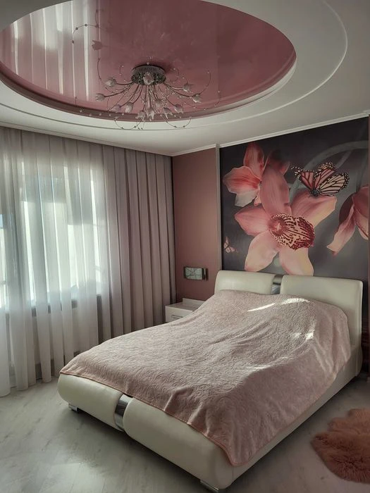 3-х кімнатна квартира , центр новобудова ,автономка