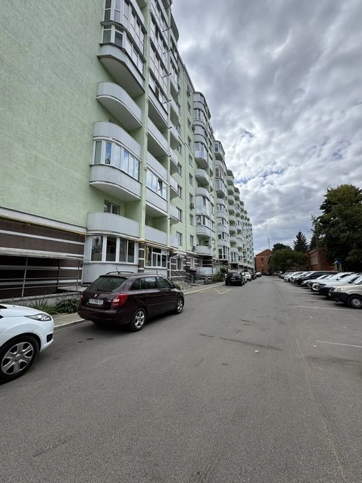 Продаж видової 2-ки,68,8 м2,на вул.Курсанта Єськова,26а