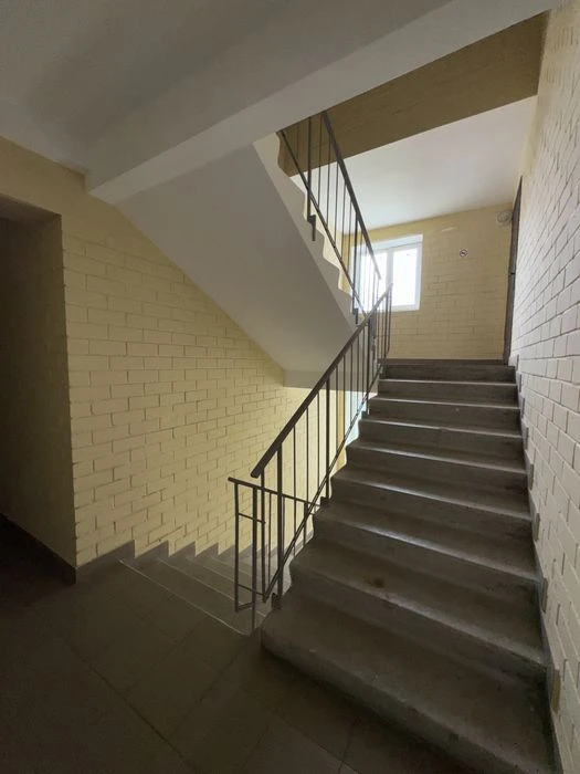 Продаж видової 2-ки,68,8 м2,на вул.Курсанта Єськова,26а