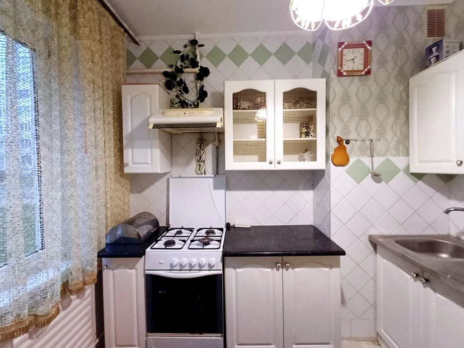 СЕРТИФІКАТ. Продаж 2 кімн квартири. ЦУМ. Центр.