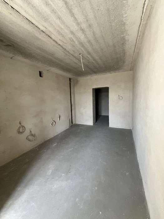 Продаж 2к квартири. 94 м². Центр. вул.Стуса.