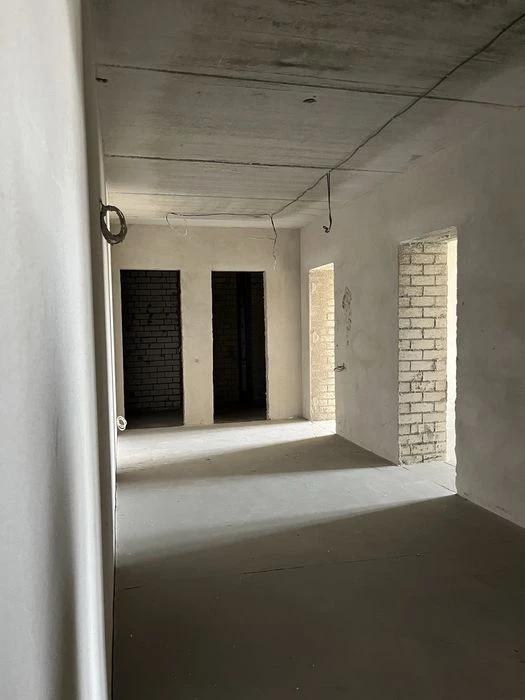 Продаж 2к квартири. 94 м². Центр. вул.Стуса.