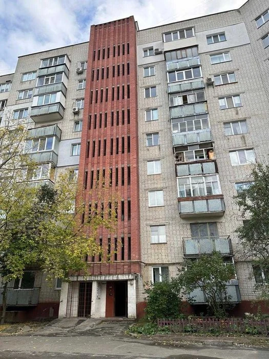 Продається 3-кімнатна квартира в центрі міста, вул. Чорновол