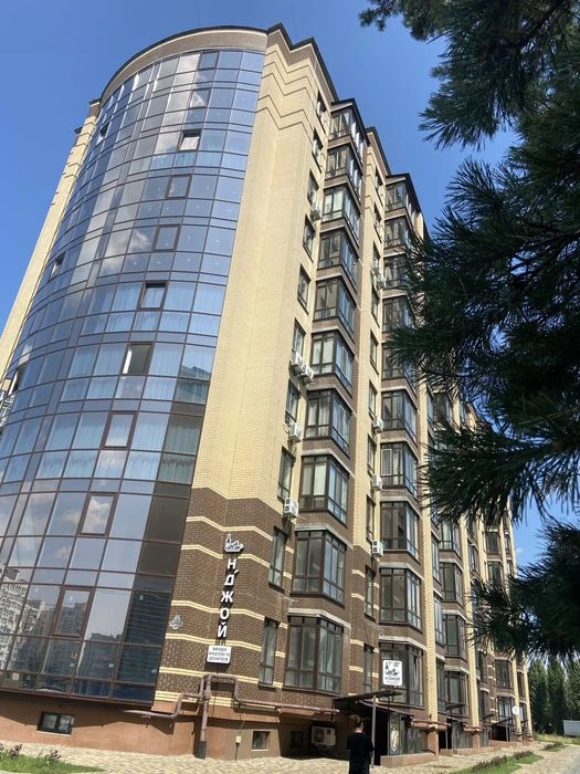 Продам  розкішну 2х кім. квартиру 95 м2  ЖК  Панорама Масани