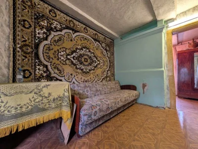 Частина будинку, вул. Лесі Українки, біля музею Коцюбинськог