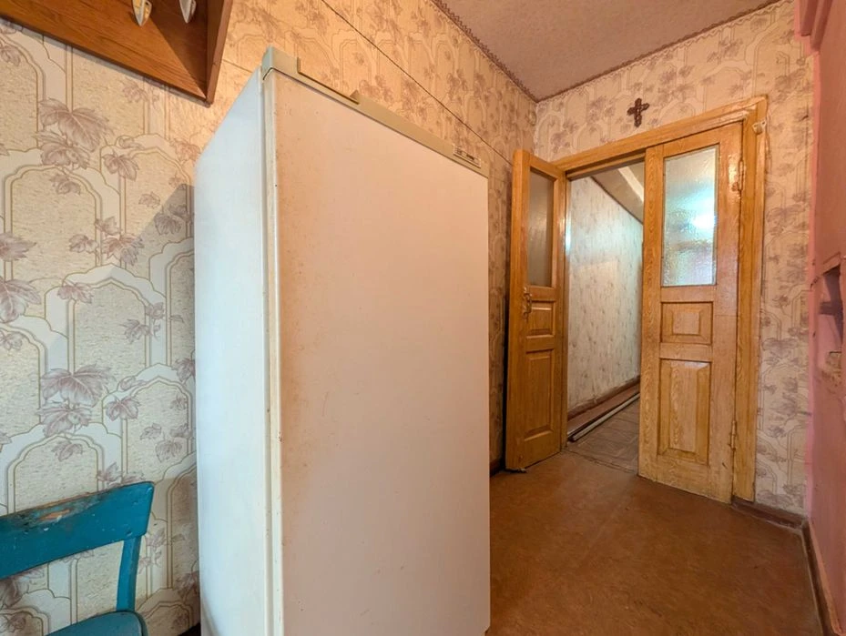Частина будинку, вул. Лесі Українки, біля музею Коцюбинськог