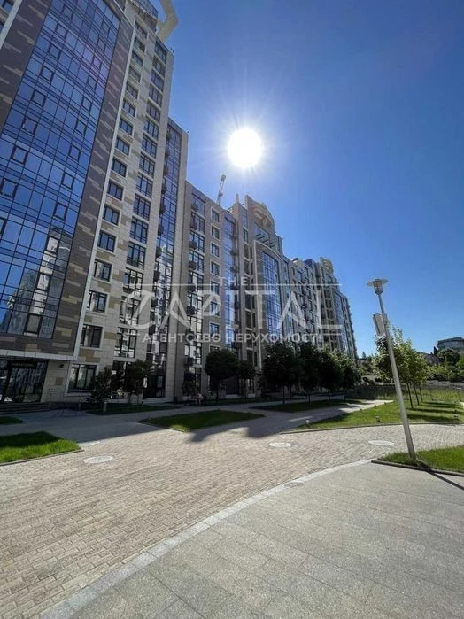 Продаж / Квартири ЖК Бульвар Фонтанів Новопечерські Липки