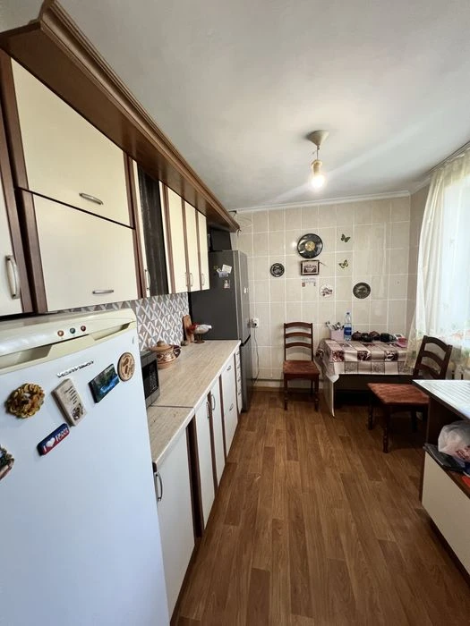 Продам окремий будинок з ремонтом( Масани)