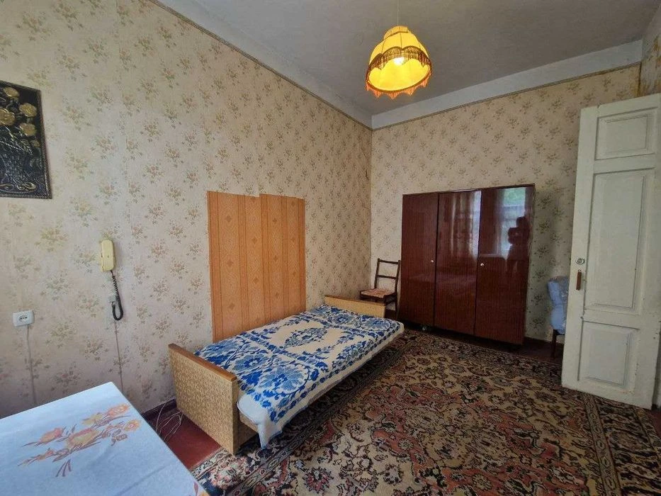 Продається  частина булинку по вул.Стуса