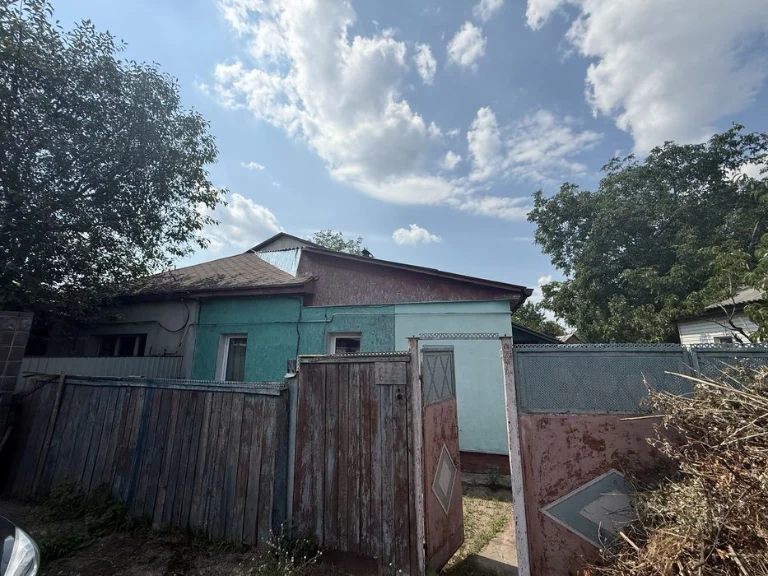Продам 1/2 частину будинку провулок Транспортний