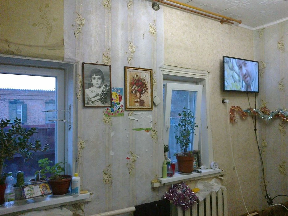 ПРОДАЮ 1/2Дома ЦЕНТР(Десн.Правда). 2контурГаз.Котел.Вода.М/п