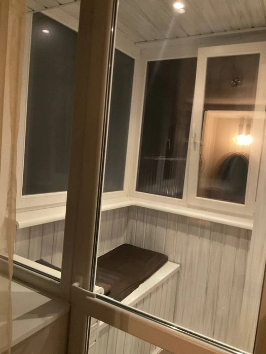 Selling a 4-room apartment at Klochkovskaya 222