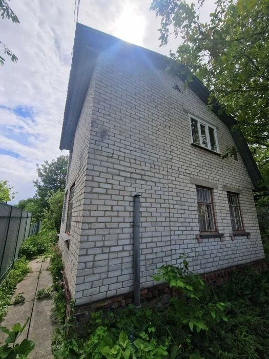 Продається гарна дача СТ Буревісник.Торг.