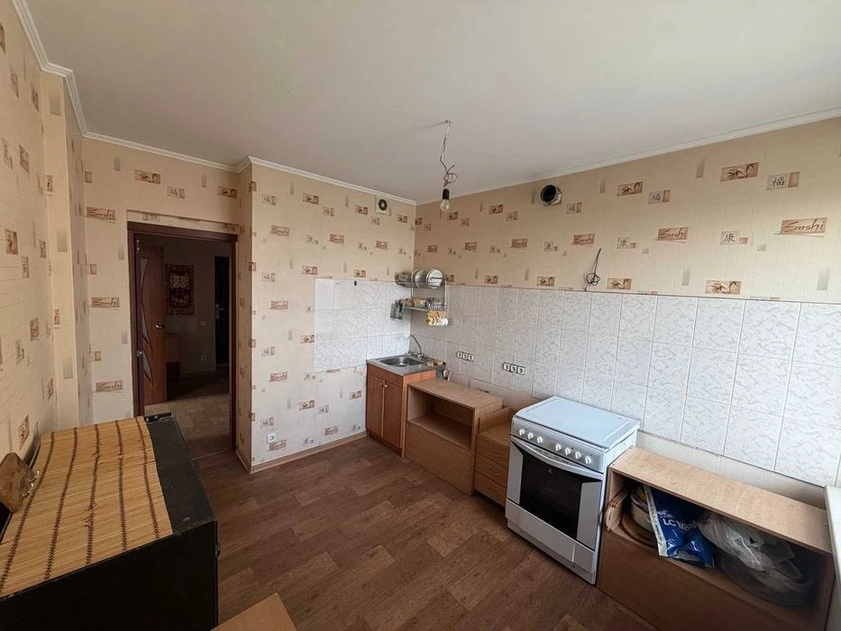 БЕЗ%. 2-к кв-ра, 78 м², вул. Макіївська, 10-А, Пріорка
