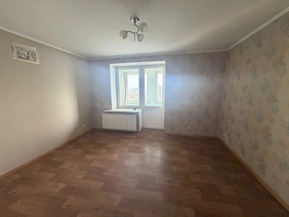 БЕЗ%. 2-к кв-ра, 78 м², вул. Макіївська, 10-А, Пріорка