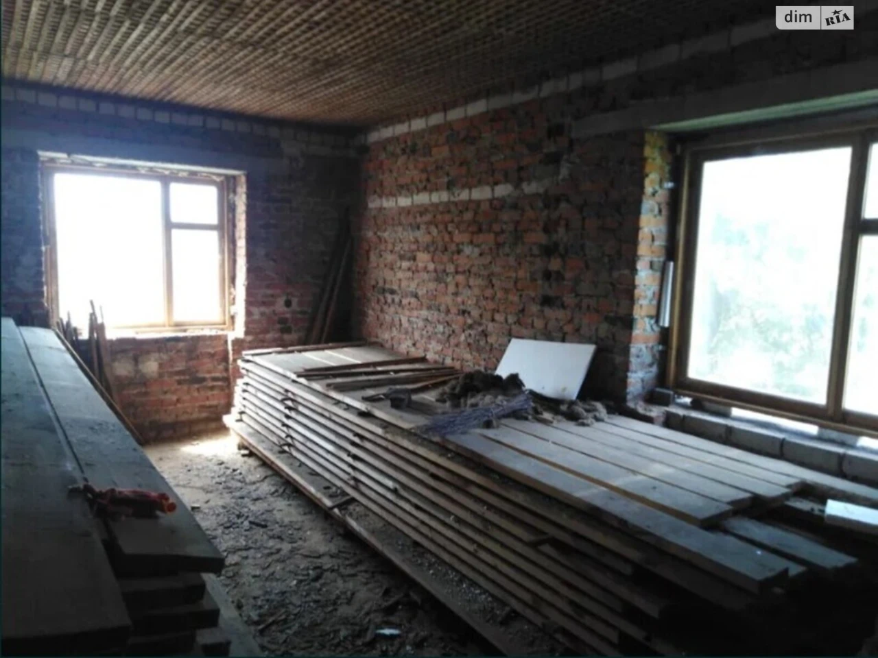 Продаж Дім Айстра