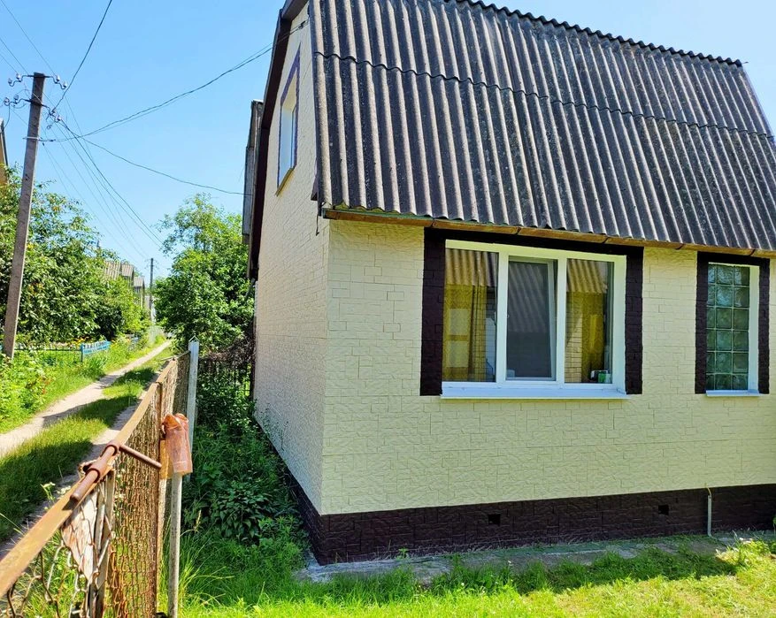 Дача Чернігів біля річки Десна. Ділянка 5 соток, будинок з о