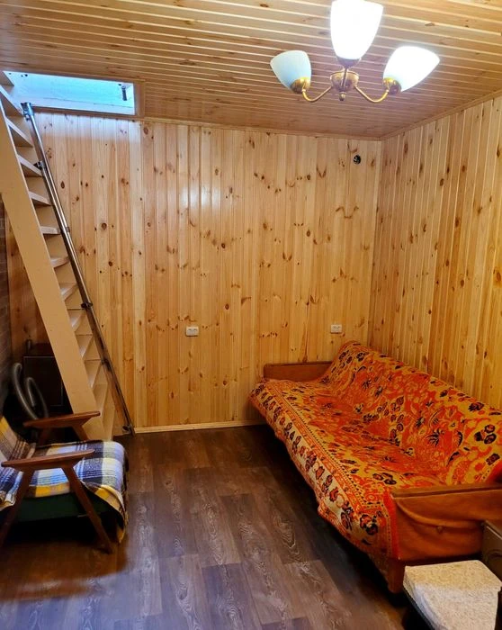 Дача Чернігів біля річки Десна. Ділянка 5 соток, будинок з о