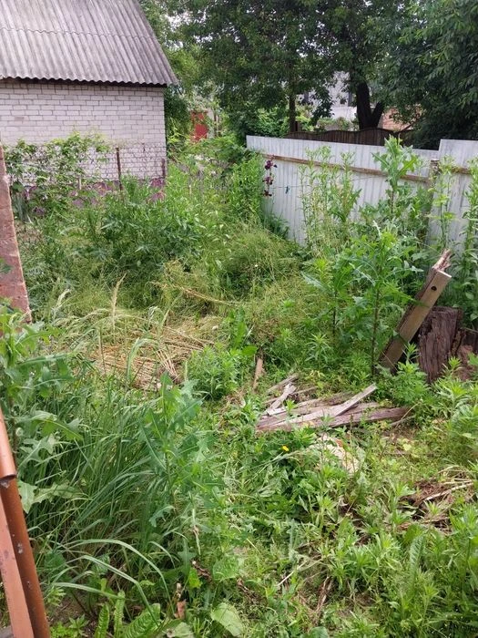 Продається частина будинку, Вал, самий центр! Окремий двір!
