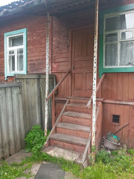 Терміново! Продам частину будинку зі зручностями у центрі!