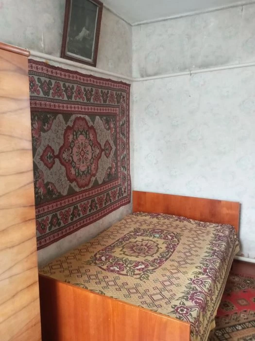 Терміново! Продам частину будинку зі зручностями у центрі!