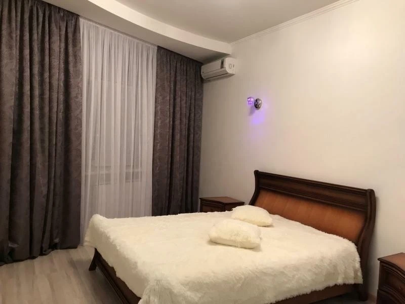 Sale of 1-room apartment 50 m², Heroev Stalingrada avenue