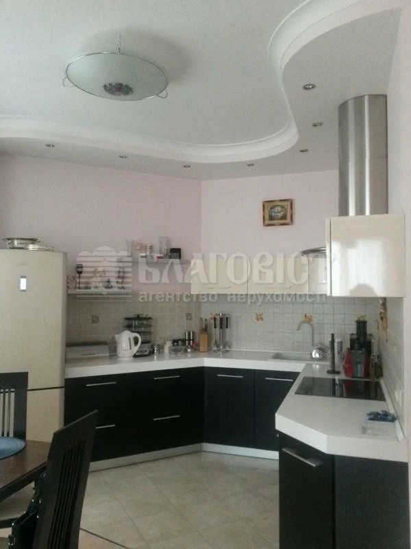 Sale of 1-room apartment 50 m², Heroev Stalingrada avenue