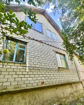 Частина будинку 75м2, будівля під ВИРОБНИЦТВО та 10 соток зе