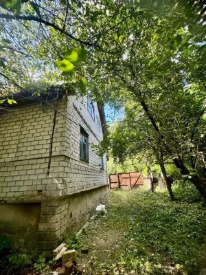 Частина будинку 75м2, будівля під ВИРОБНИЦТВО та 10 соток зе