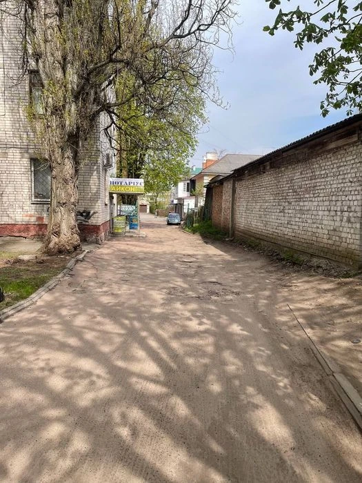 Продам капитальный гараж в Центре города